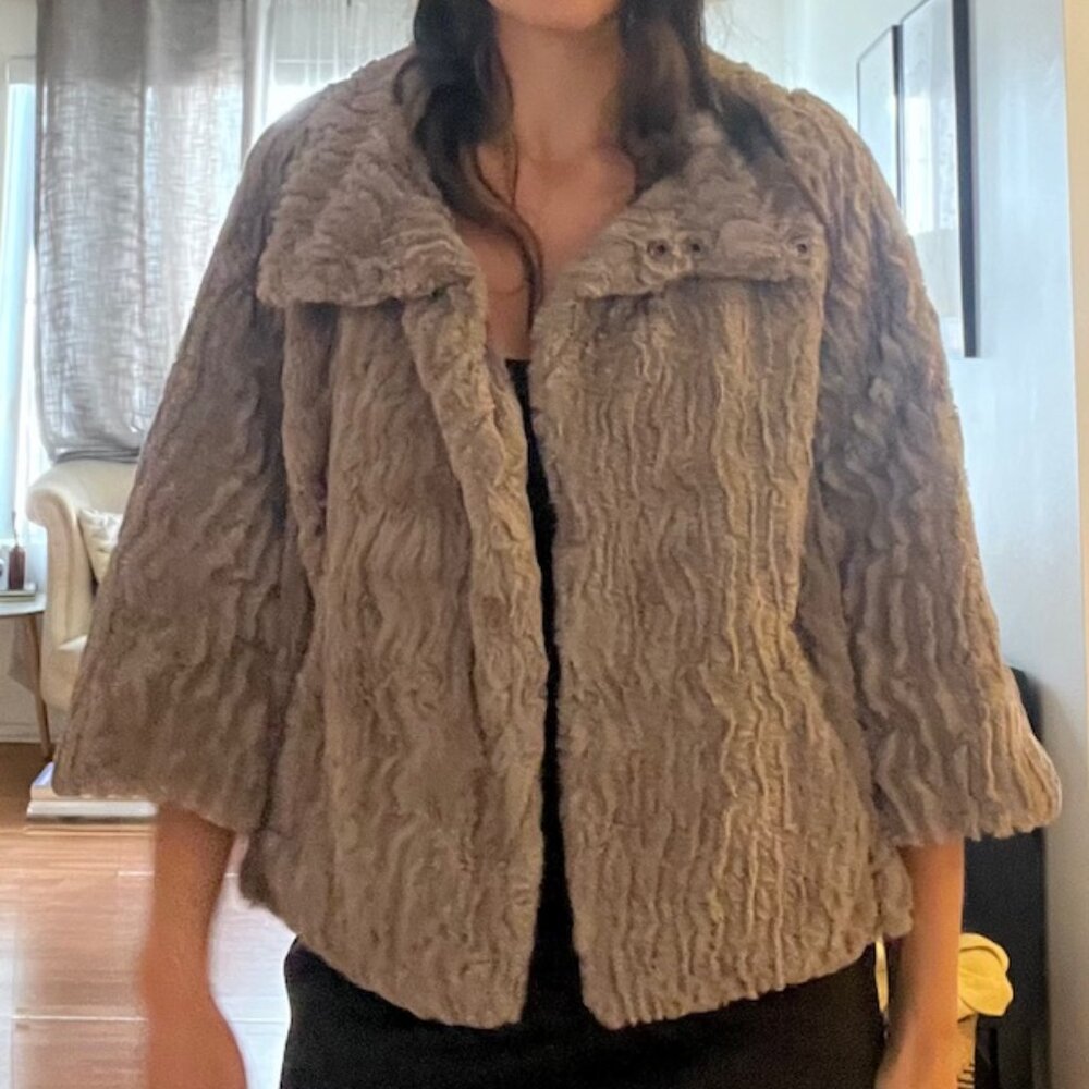 CollectionEighteen Women's Gray Faux Fur Jacket